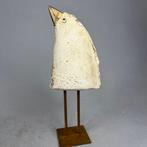 Ewa Budzowska - sculptuur, The parrot - 30 cm - Keramiek,