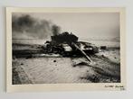Richard Dowden - Gulf War 1991 - Destroyed Iraqi T-62 Tank, Antiek en Kunst