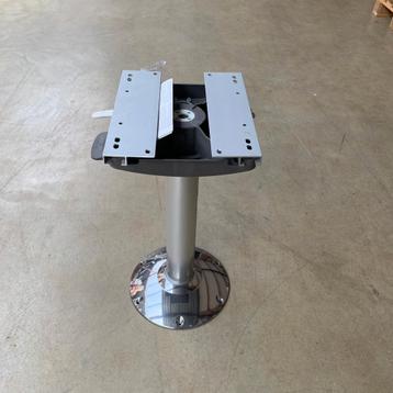 Bieden: Vetus BASE60L  60 cm aluminium pilot seat support, Ophalen of Verzenden, Nieuw
