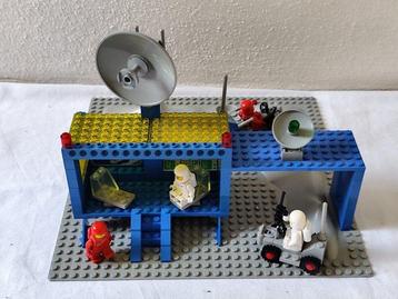 Lego Set - Classic Space - 926 Command Center + 918 One Man