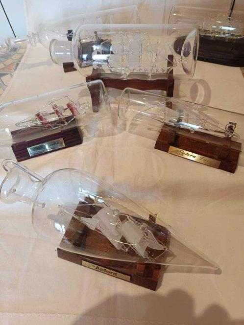 Collection thématique - Bouteille en verre avec bateau, Antiek en Kunst, Antiek | Speelgoed