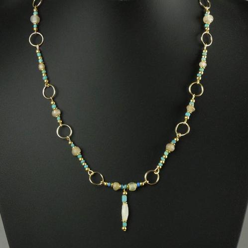 Romain antique Collier et boucles doreilles avec des perles, Handtassen en Accessoires, Antieke sieraden