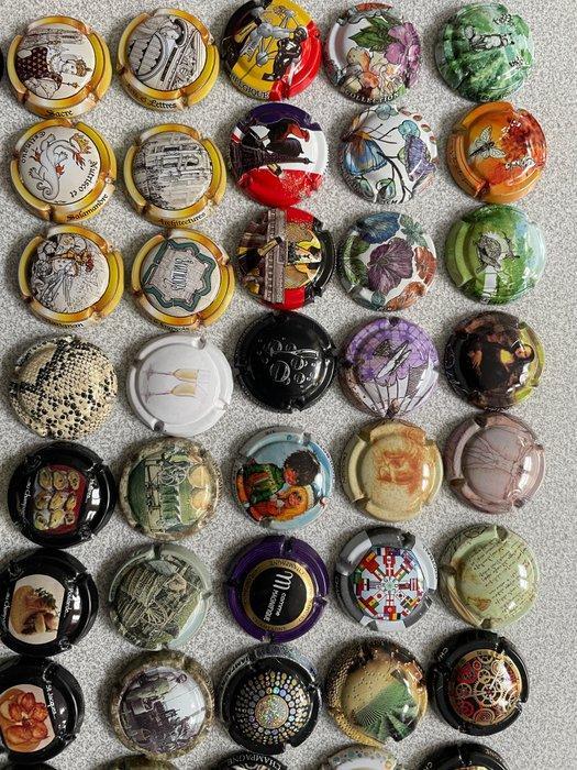 Themacollectie - Champagne-capsules, Antiek en Kunst, Antiek | Speelgoed