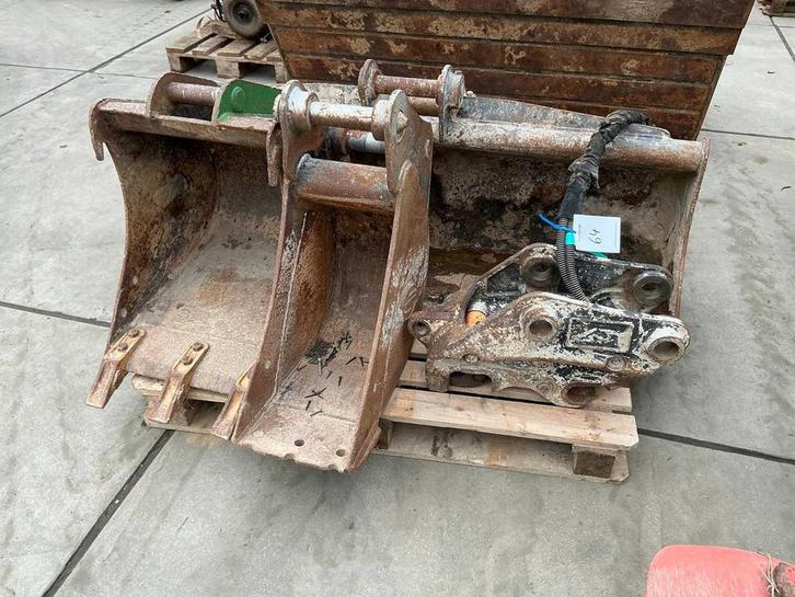 Online veiling - Graafbak (3x), Articles professionnels, Machines & Construction | Grues & Excavatrices, Enlèvement