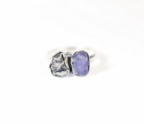 Ring Tanzaniet / Meteoriet Campo del Cielo Ring / rauw /, Verzamelen, Mineralen en Fossielen