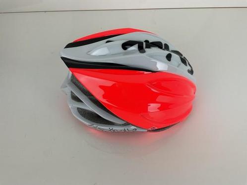 Veiling - Spiuk Dharma Helm (Maat M-L), Vélos & Vélomoteurs, Accessoires vélo | Casques de vélo