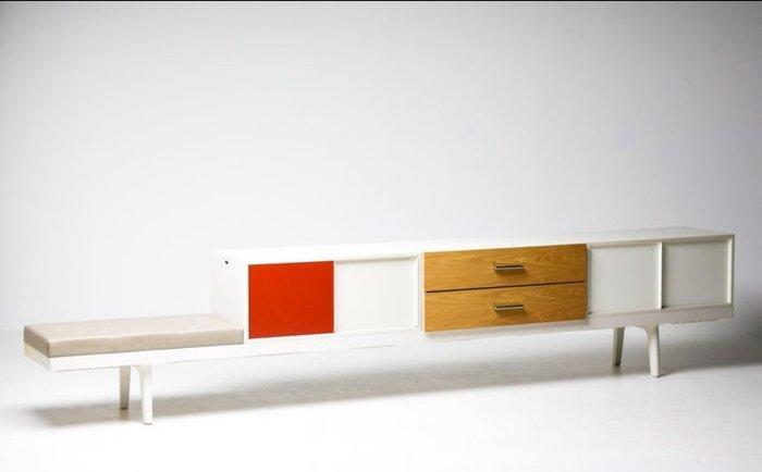 Vitra - Werner Aisslinger - Buffet - Meuble hifi - Acier,, Antiek en Kunst, Kunst | Designobjecten