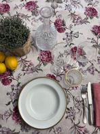 Elegante tafelkleed voor grote tafels. Engels landhuis. -