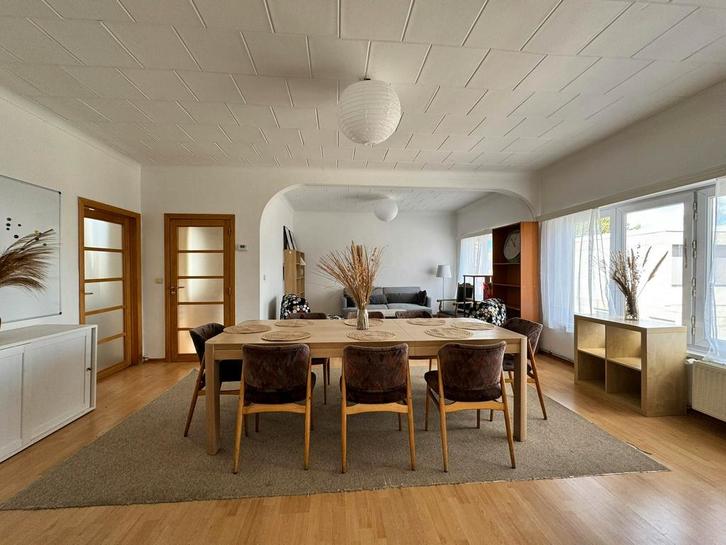 Appartement aan Rue Willebrord Van Perck, Evere, Immo, Appartementen en Studio's te huur, 50 m² of meer