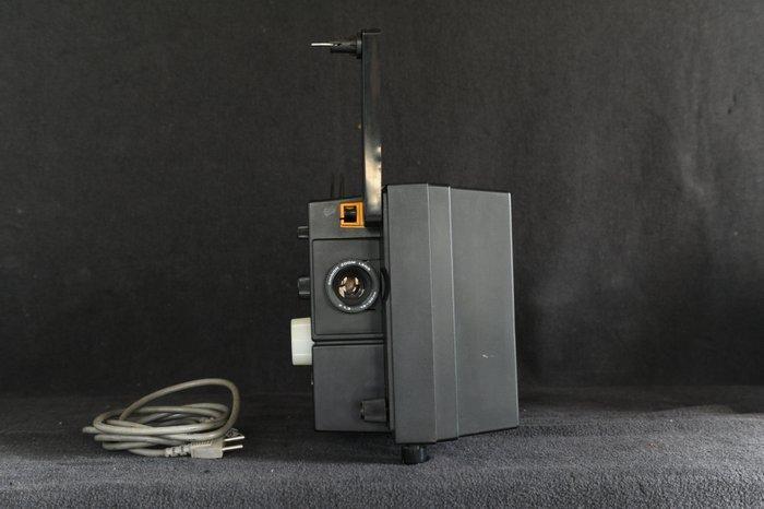 Chinon Modello 9500 e Modello 7500 Projecteur de film, Collections, Appareils photo & Matériel cinématographique