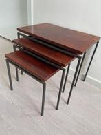 Tafel - Palissander - Drie bijzettafeltjes