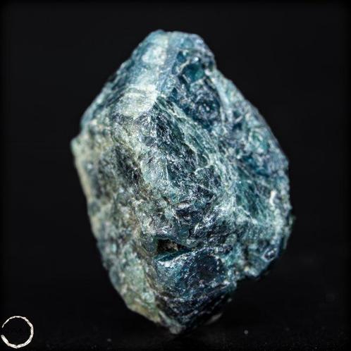 Zeer zeldzame alexandritkristal met kleurverandering., Verzamelen, Mineralen en Fossielen