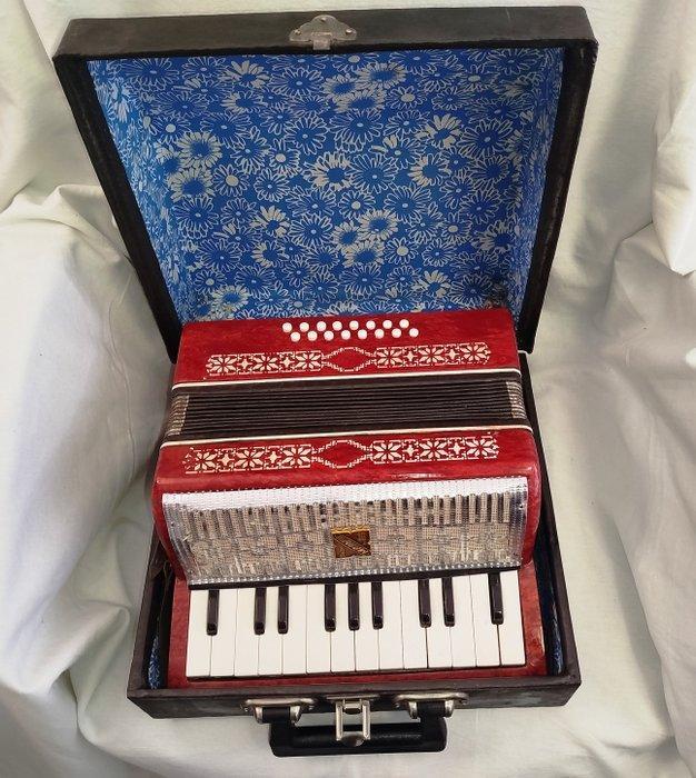 Malysh () - 16bass - Mini Accordion - - Klvieraccordeon, Musique & Instruments, Instruments à vent | Flûtes à bec