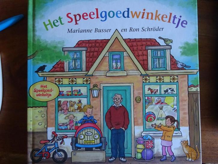 Het speelgoedwinkeltje 9789048856848 Moon, Boeken, Overige Boeken, Gelezen, Verzenden