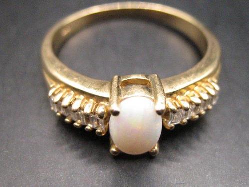Ring - 14 karaat Geel goud, Opaal 12 Diamant Baguette, Handtassen en Accessoires, Ringen