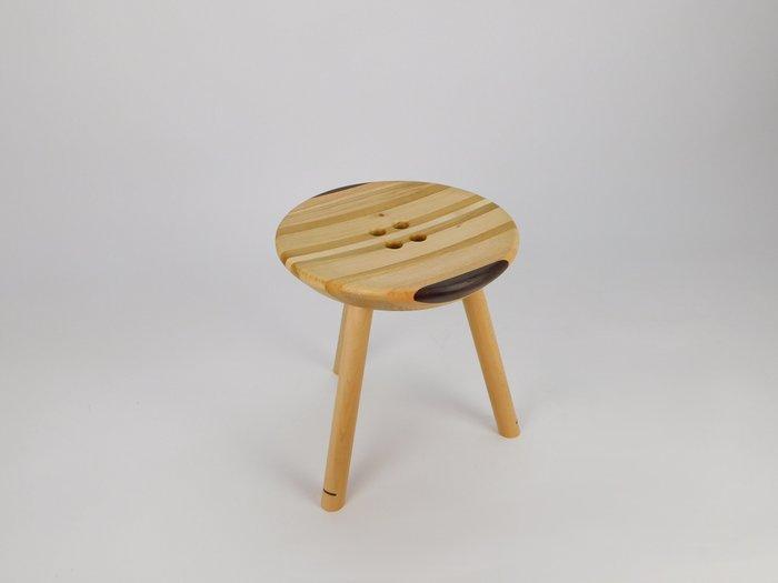 Wilk Brothers Furniture - Sebastian Wilk - Tabouret - Type, Antiek en Kunst, Kunst | Designobjecten