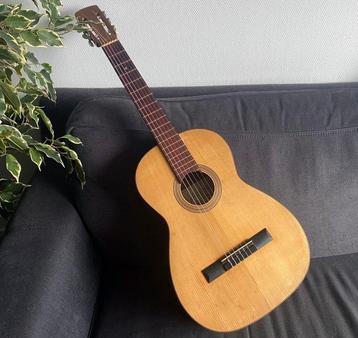 PRUDENCIO SAEZ - classique espagnole en bois massif avec
