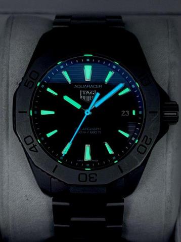 TAG Heuer - Aquaracer Professional 200 Titanium Solargraph -