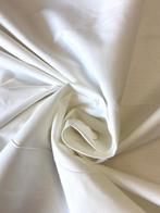 Percale blanc prestigieux en double hauteur. - Textile - 450