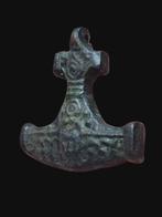 Vroeg-middeleeuws Bronze Extreem Rare Thors Hammer Hanger, Antiek en Kunst