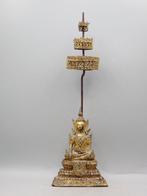 Gegoten bronzen figuur van een zittende Gautama Boeddha -