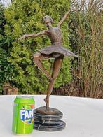 Sculpture, groot formaat dancing ballerina - 46 cm - marbre