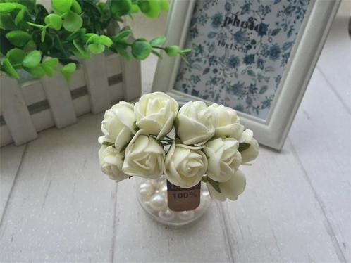 Mini foam roos 2, 5 cm. roomwit/offwhite bundel +/- 12st, Maison & Meubles, Accessoires pour la Maison | Plantes & Fleurs artificielles