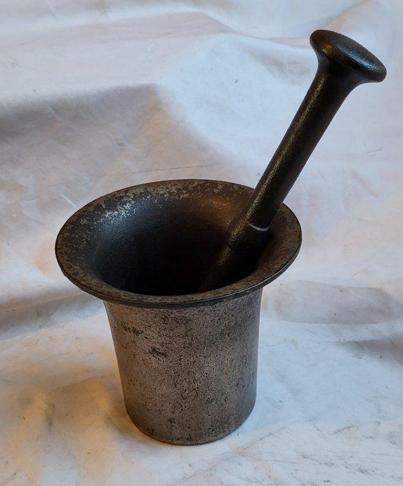 Antieke Vijzel met stamper, met inscripties: 1914-1915,, Antiek en Kunst, Antiek | Wandborden en Tegels