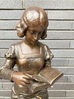 Statue, lezende vrouw - 61 cm - En alliage, samac - 1913