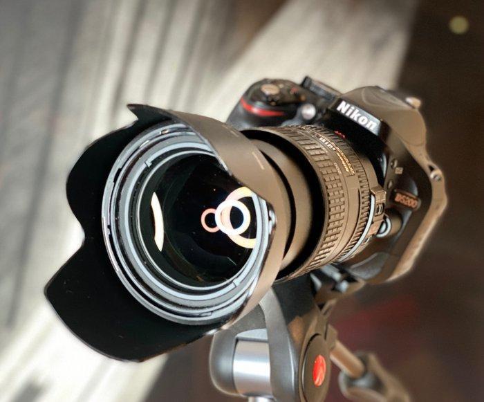 Nikon D5200 AF-S 55-200mm G-ED-DX RED-VR model, Audio, Tv en Foto, Fotocamera's Digitaal