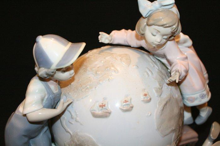 Lladró - Beeldje - The Voyage of Columbus - Porselein, Antiek en Kunst, Antiek | Glaswerk en Kristal