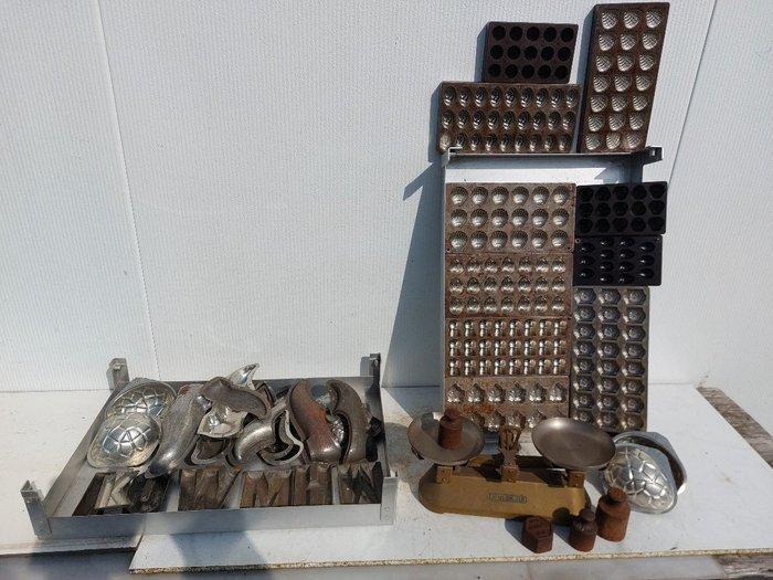 Mal (20) - chocolade gereedschap, Antiek en Kunst, Antiek | Wandborden en Tegels