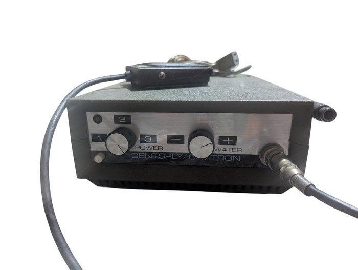 Dentsply Vintage Dentsply Cavitron Ultrasoonablator -, Antiek en Kunst, Antiek | Wandborden en Tegels