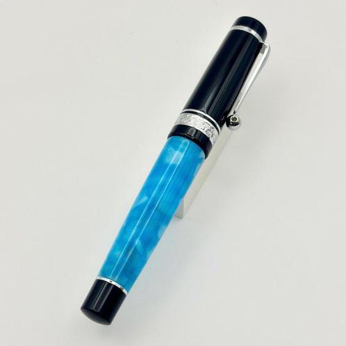 Fountain Pen Revolution (FPR) - Tanoshii Jr., Summer in, Verzamelen, Pennenverzamelingen