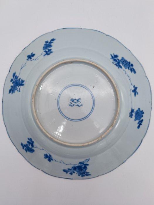 Bord - Porselein - 17e Kangxi 28 cm, Antiek en Kunst, Antiek | Overige Antiek