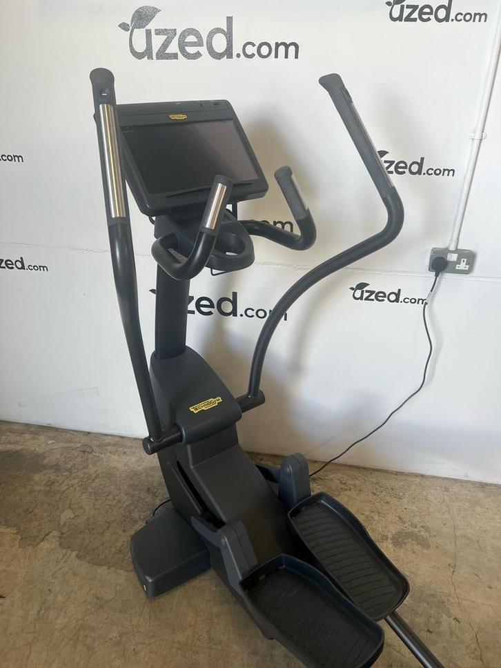 Technogym Synchro 1000 Unity - Black, Sport en Fitness, Fitnessapparatuur, Crosstrainer, Gebruikt, Armen, Benen, Ophalen of Verzenden