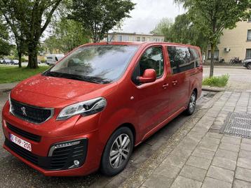 Minibus te huur, Personenauto