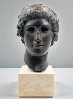 Hoofd - Bronzekopf eines Epheben mit Siegerbinde - Brons,, Antiek en Kunst