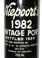 1982 Niepoorts - Vintage Port - Embouteillé en 1984 - Douro, Verzamelen, Wijnen, Nieuw