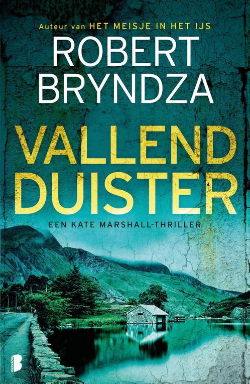 Vallend duister / Kate Marshall / 3 9789022597453, Boeken, Thrillers, Gelezen, Verzenden