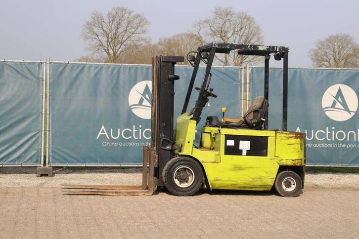 Veiling: Heftruck Clark 30S Elektrisch 3000kg 4.27m 1997, Zakelijke goederen, Machines en Bouw | Heftrucks en Intern transport