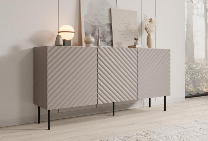 Meubella | Dressoir beige 165cm 3 deuren - Opbergkast, Huis en Inrichting, Kasten | Dressoirs, 25 tot 50 cm, Nieuw, 150 tot 200 cm