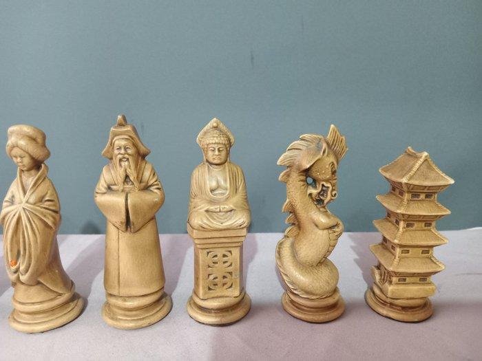 Schaakspel - Oosterse stukken o.a. Boeddha, Draken, Keizer, Antiek en Kunst, Curiosa en Brocante