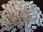 Lego Pièces - 200 nieuwe hekjes wit, Kinderen en Baby's, Speelgoed | Duplo en Lego, Nieuw