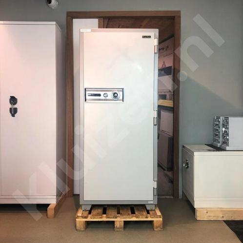 Gebruikte brandwerende Royal Safe 705, Huis en Inrichting, Brandblussers en Brandkasten, Gebruikt, Verzenden