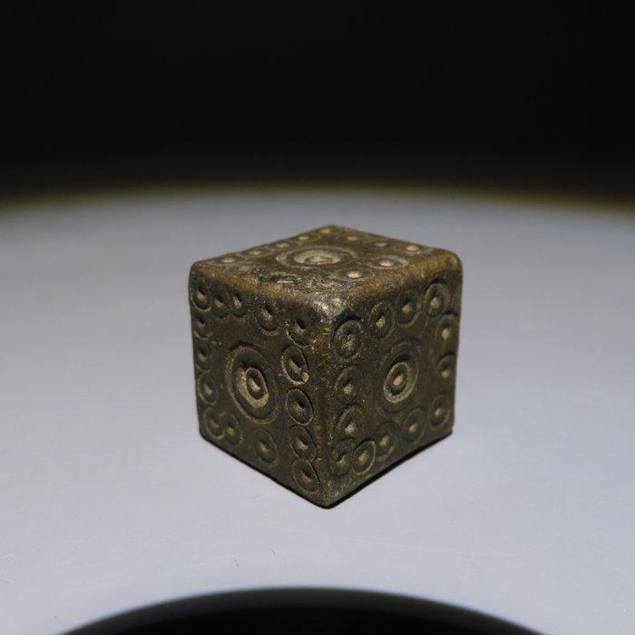 Oud-Romeins Brons Dobbelstenen. Van topkwaliteit. 1e-4e eeuw, Verzamelen, Mineralen en Fossielen