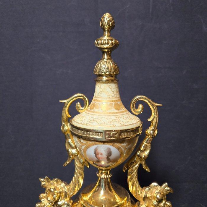 Tafelklok - - Verguld brons - ca. 1880 - Serves porselein, Antiek en Kunst, Antiek | Klokken