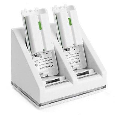 Oplaadstation met 2 Accus voor Wii Controllers (Third Pa..., Games en Spelcomputers, Spelcomputers | Nintendo Wii, Zo goed als nieuw