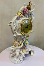 Figurale pendule - Von Schierholz, Plaue - Vintage Porselein