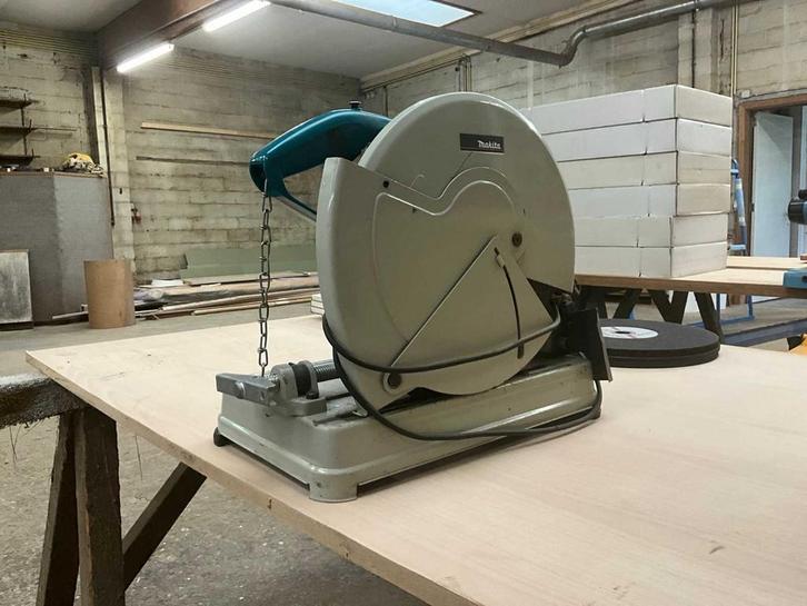 Metaal afkortzaag Makita 2414, Doe-het-zelf en Bouw, Gereedschap | Zaagmachines